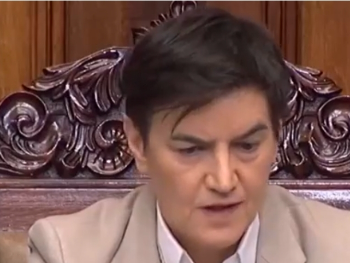 Brnabić zamjerila poslaniku jer je nije persirao: To što smo i vi i ja gej, ne znači da smo na ti